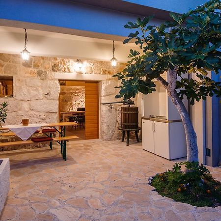 Villa Sv. Vid Sevid Εξωτερικό φωτογραφία